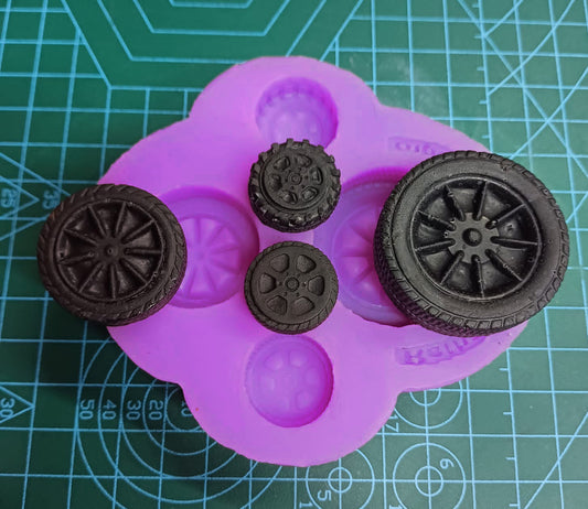 Four Wheel Mold